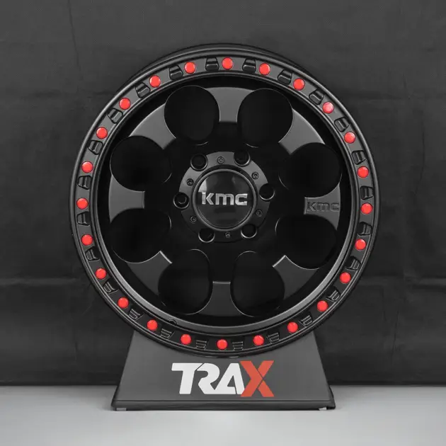 Llantas aro 17 apernadura 6x135 modelo M846NM